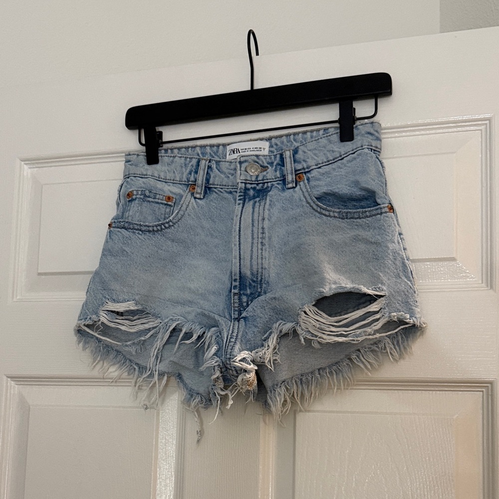 Zara Women's Distressed Light Blue Jean Shorts